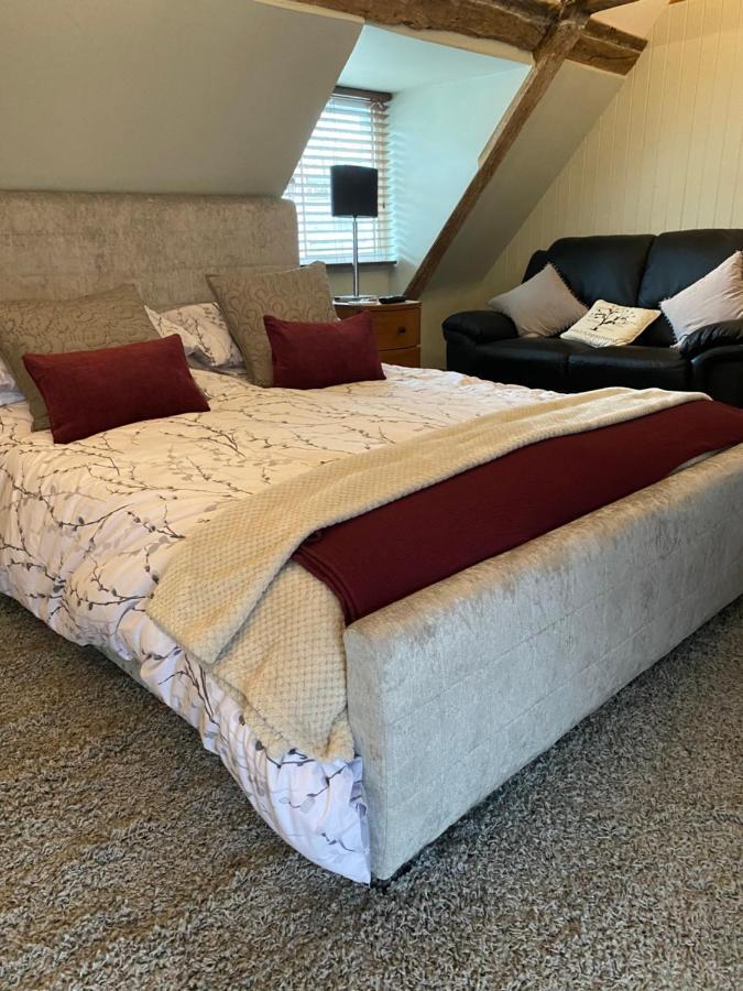 Stunning 2 Bedroom Flat In A Central Location Нью-Олзфорд Екстер'єр фото
