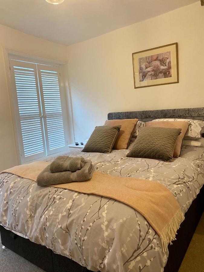 Stunning 2 Bedroom Flat In A Central Location Нью-Олзфорд Екстер'єр фото